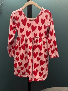 Hanna Andersson Pink Dress with Red Heart Print. Size 4T. Gently Used Condition.